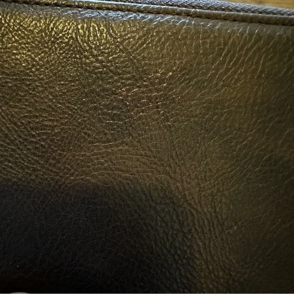 Thirty-one All About the Benjamins Brown Leather Wallet - Picture 3 of 7